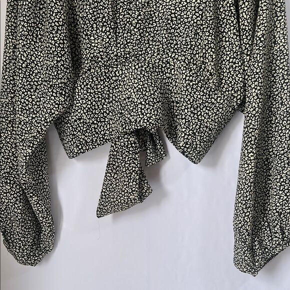 Princess Polly Black Tan Print Top Long Sleeve Wrap Splice Size 4 Blouse - Picture 7 of 7